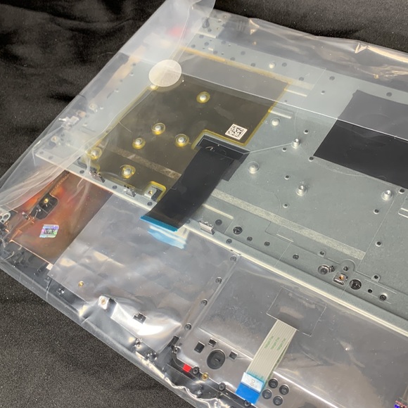 NIB LEGION by Lenovo gaming computer laptop shell / cover FRU# PN 5CB0N00203 - Picture 5 of 12